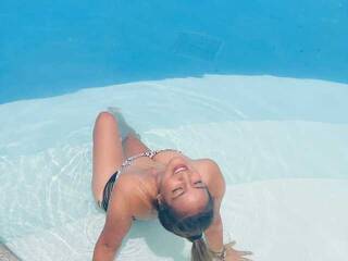 Еротичен видео чат ZoeBarinova