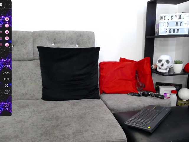 Екранни снимки на излъчване ZoeyRogers